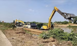 Bắt quả tang các đối tượng khai thác khoáng sản trái phép