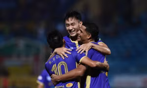 Vòng 17 V-League 2022: Hà Nội FC nới rộng khoảng cách ở ngôi đầu