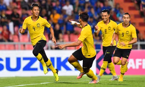 Xem pha sút hỏng penalty khiến Thái Lan bị hất văng khỏi chung kết AFF Cup 2018
