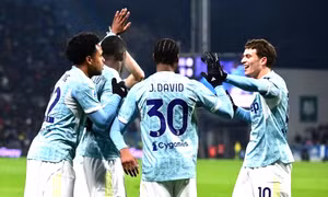 Juventus trở lại top 4, cuộc đua Champions League ở Serie A nóng rực
