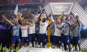 Quật ngã ‘hùm xám’ Bayern, ‘gà trống’ Tottenham vô địch Audi Cup 2019