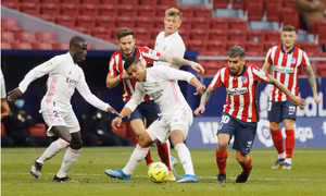Derby Madrid bất phân thắng bại, cuộc đua vô địch địch La Liga nóng trở lại
