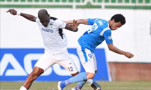 V-League: Lùi lịch, rút ngắn hay đá 'dồn toa'