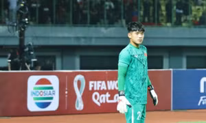 Thủ môn tuyển U19 Việt Nam Tùng Hân chỉ bị treo giò một trận
