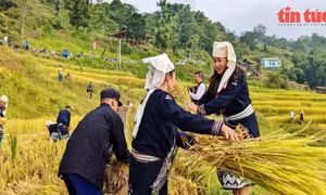 Na Hang phát triển du lịch từ bản sắc văn hóa dân tộc