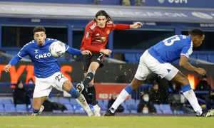 Old Trafford - Cơn ác mộng với The Toffees