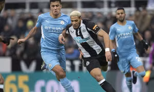 Manchester City - Newcastle: Quá khó cho 'Chích chòe'