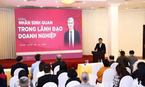 Lấy nhân sinh quan trong lãnh đạo làm nền tảng thành công bền vững