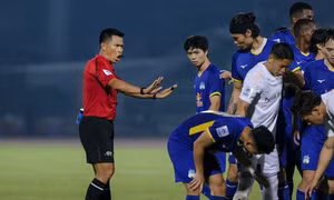 Trọng tài Thái Lan bắt chính ở vòng 23 V-League