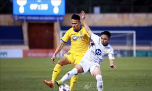 Sông Lam Nghệ An - Nam Định: Khó lường ở sân Vinh
