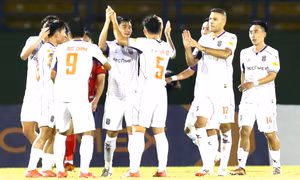 Đông Á Thanh Hoá - Becamex TP Hồ Chí Minh: Vượt qua giông bão