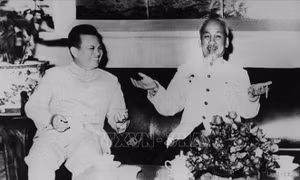 Xây đắp mối quan hệ hữu nghị vĩ đại Việt Nam - Lào