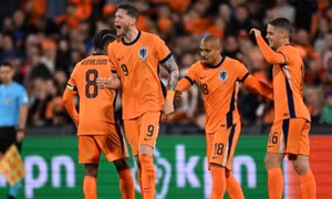 Hà Lan - Romania: ‘Tạo lốc’ ở Allianz Arena