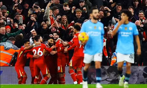 Chuyện bất thường ở Man City