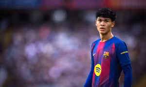 Cầu thủ 17 tuổi gốc Đông Nam Á thi đấu cho Barcelona ở La Liga