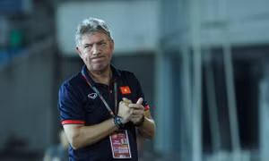 HLV Philippe Troussier có thể thay thế giám đốc kỹ thuật Gede