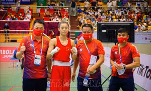 Boxing: Nguyễn Thị Tâm thắng knock-out đối thủ trong 30 giây
