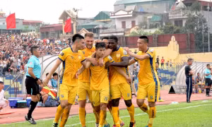 Trận play-off giữa Thanh Hóa và Phố Hiến: Kẻ khóc, người cười