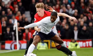 Liverpool - Man United: Hướng tới 'derby nước Anh' kinh thiên động địa