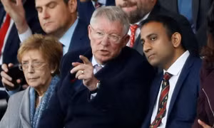 Ngài Alex Ferguson ‘lo ngại’ cho ‘cuộc chiến’ nhà Manchester United
