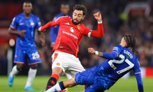 Quỷ đỏ dựa cả vào điểm tựa Old Trafford