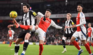 Arsenal - Newcastle: Phải thắng và thắng đậm