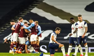 Tottenham vuột chiến thắng trước West Ham trong ngày Gareth Bale tái xuất