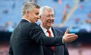 Khi Solskjaer được 'sếp' chống lưng