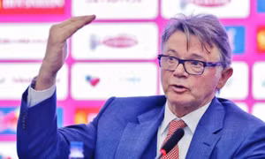 HLV Philippe Troussier đem ‘di sản Park Hang-seo' đi 'săn' HCV SEA Games 32