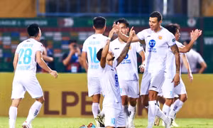 Nam Định bật ‘chế độ chờ’ ngày đăng quang V-League