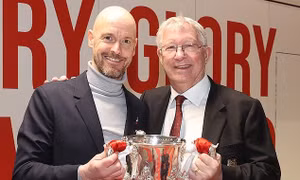 Ten Hag hài lòng vì làm Sir Alex hạnh phúc, hứa sẽ mang về thêm danh hiệu cho MU