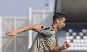 Hiệu ứng Ronaldo: Juve hút mạng xã hội của Liverpool và PSG