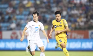 SLNA - Nam Định: Nâng cúp vô địch ngay tại sân Vinh
