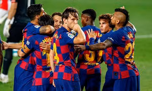 Barcelona vượt mặt Real, trở lại ngôi đầu