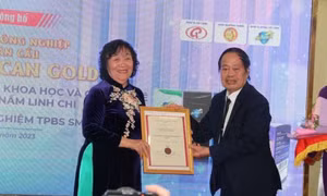 Công ty TNHH Nấm Linh Chi đón chứng nhận ‘Doanh nghiệp Khoa học và Công nghệ’