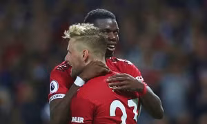 Dàn sao 'cũ' tỏa sáng, Manchester United thắng trận khai mạc Ngoại hạng Anh