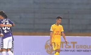 Đội bóng thành Nam lâm nguy trong cuộc đua trụ hạng