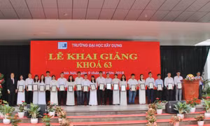 Hơn 3.200 sinh viên Khóa 63 dự lễ khai giảng Trường Đại học Xây dựng