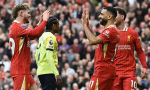 Vòng 34 Ngoại hạng Anh: Chờ Liverpool đăng quang