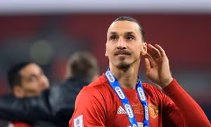 Zlatan Ibrahimovic trở về châu Âu