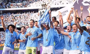 Man City lần thứ 4 liên tiếp vô địch Premier League