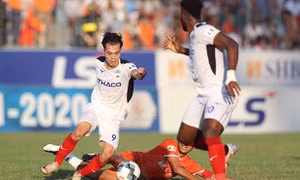 Vòng 5 V-League 2021: Dấu ấn HLV Kiatisak cùng đội bóng phố núi