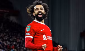 Đánh bại West Ham, Liverpool vào bán kết League Cup