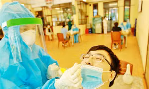 Ngày 19/8, Việt Nam có 10.654 ca mắc mới COVID-19, 5.000 người được công bố khỏi bệnh