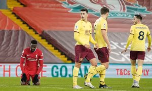 Burnley tạo 'địa chấn' tại Anfield