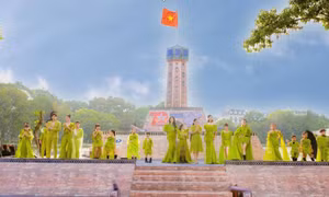 Nhà thiết kế Châu Loan ra mắt 3 bộ sưu tập mới tại Festival Thu Hà Nội