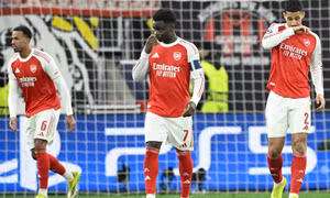 Nỗi ám ảnh tháng 4 của Arsenal