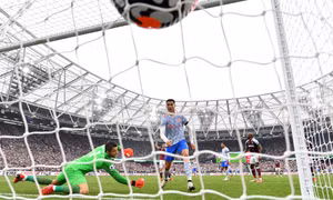 MU gặp khó, đã có Ronaldo