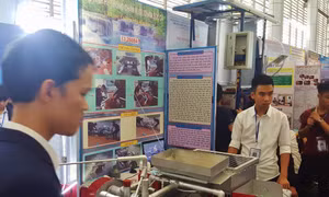 Học sinh trung học thi tài với 252 dự án khoa học, kỹ thuật