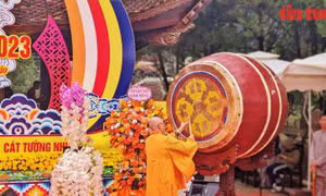Trang trọng lễ khai hội chùa Hương 2023